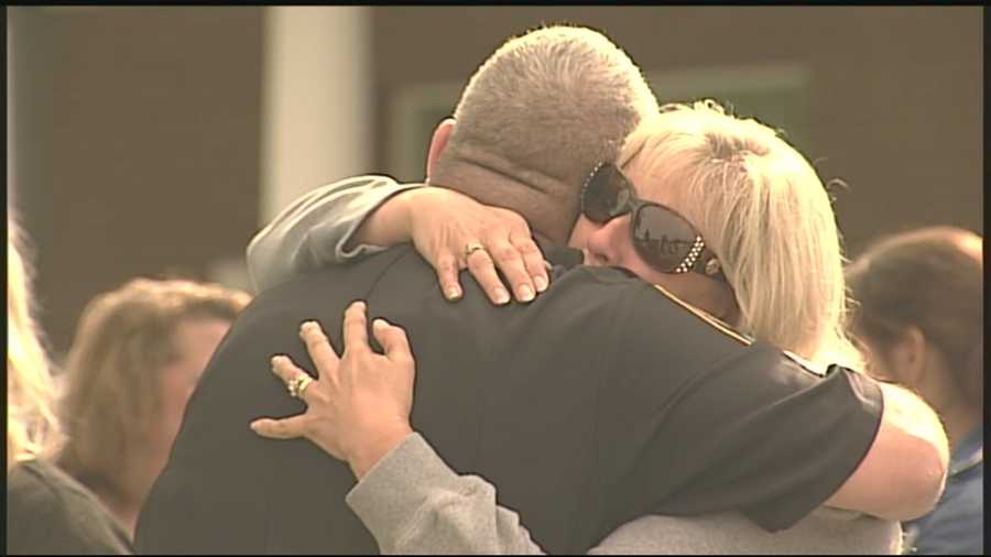 May 26, 2013: Residents rally around Jason Ellis' family and the police department. "It goes without saying that this department is devastated. The community is devastated," said Supporting Heroes Executive Director Eric Johnson.