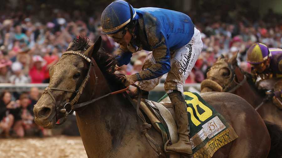 LOUISVILLE, KENTUCKY - MAY 03: Sovereignty #18, ridden by jockey Junior Alvarado crosses the finish line to win the 151st running of the Kentucky Derby at Churchill Downs on May 03, 2025 in Louisville, Kentucky. (Photo by Michael Reaves/Getty Images)